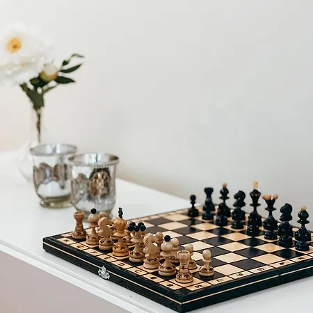 Bright And Cozy - Newly Renovated Bathroom And Free Parking Leilighet