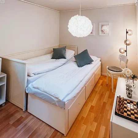 Fin Og Lys Studioleilighet Med Gratis Parkering Apartment *