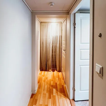 Fin Og Lys Studioleilighet Med Gratis Parkering Apartment *